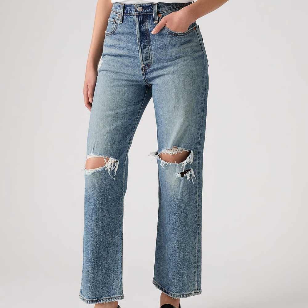 Levi's Mom Jeans ♥️